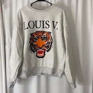 ⭐️ Chinatown Market Louis V. Crewneck ⭐️